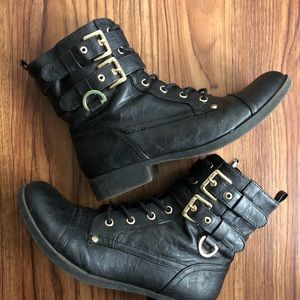 GUESS combat  boots